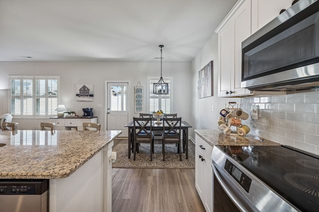 3254 Holiday Ln, Columbia, TN 38401