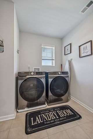 3254 Holiday Ln, Columbia, TN 38401