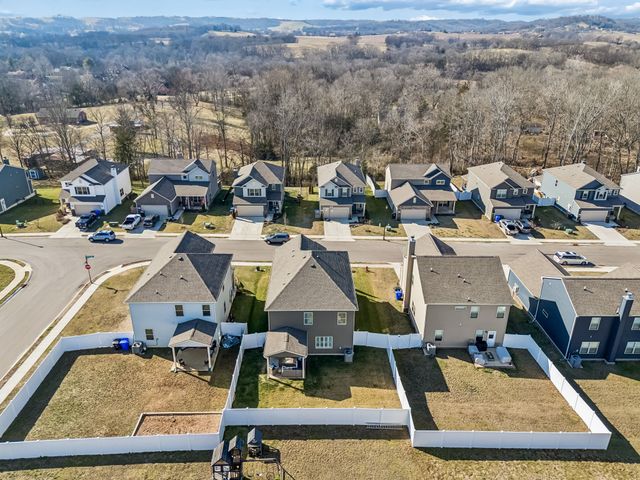 3254 Holiday Ln, Columbia, TN 38401