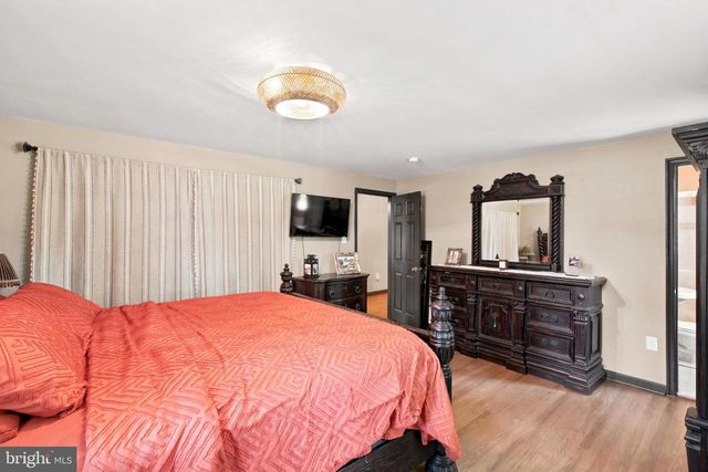 1324 TIMBER LN, Chalfont, PA 18914