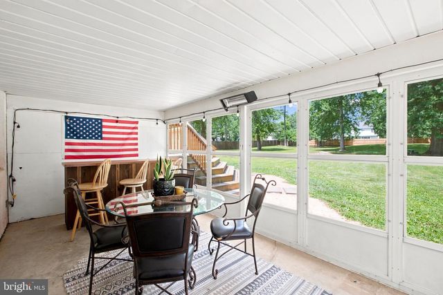 1324 TIMBER LN, Chalfont, PA 18914