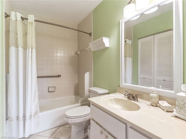 15452 Admiralty CIR 9, North Fort Myers, FL 33917