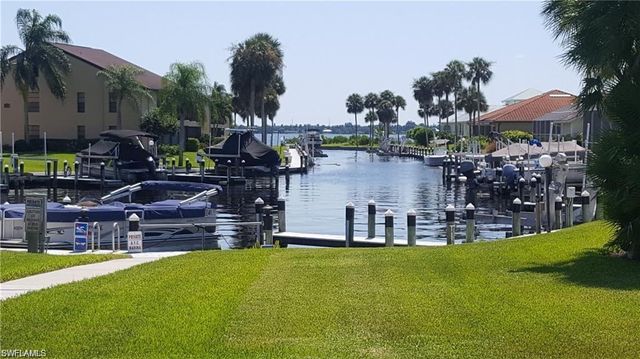 15452 Admiralty CIR 9, North Fort Myers, FL 33917