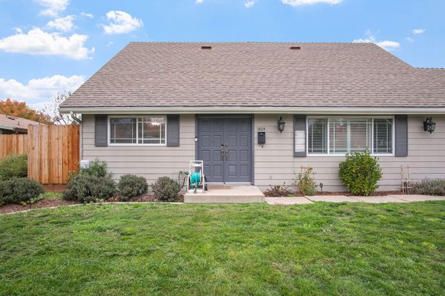 1805 E Orangeburg Ave, Modesto, CA 95355