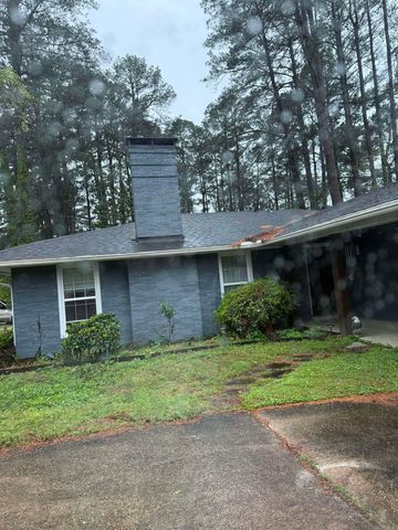 230 Berg Avenue, Camden, AR 71701