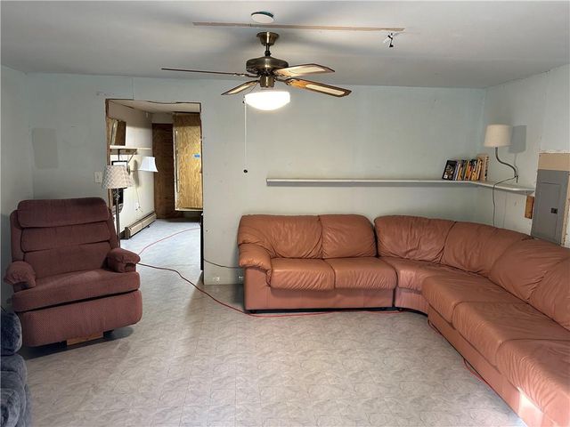 2332 Park Lane, Oak Grove, MO 64075