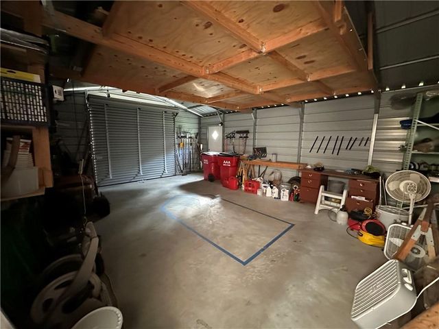 2332 Park Lane, Oak Grove, MO 64075