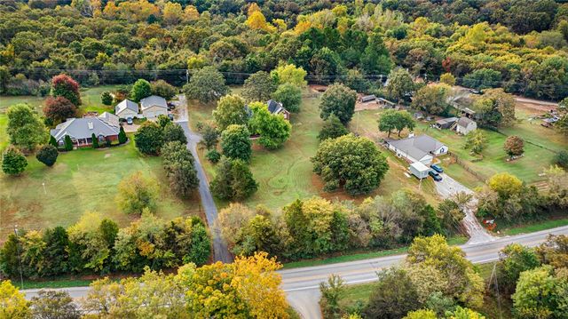10360 N Highway 265, Fayetteville, AR 72701
