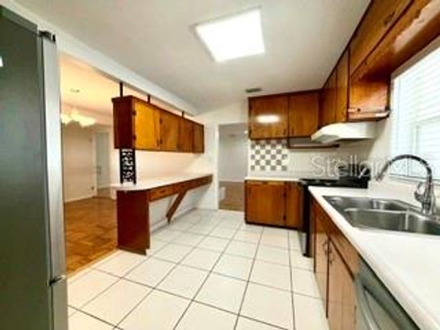 2410 LANDO LANE, Orlando, FL 32806