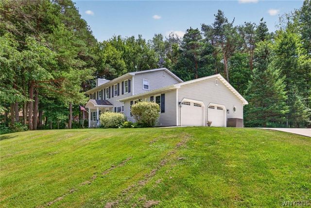 13431 Ward Road, Holland, NY 14080