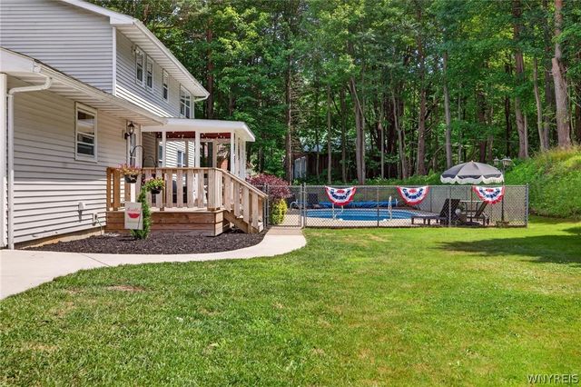 13431 Ward Road, Holland, NY 14080