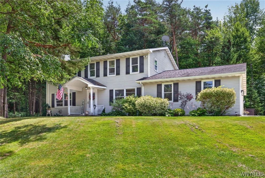 13431 Ward Road, Holland, NY 14080