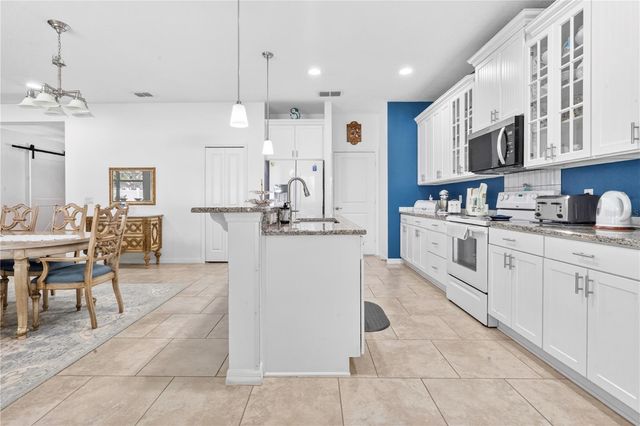 8819 TATARA STREET, Orlando, FL 32836
