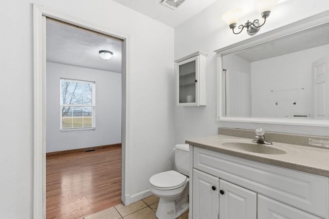 44 High Country Drive, Marshfield, MO 65706