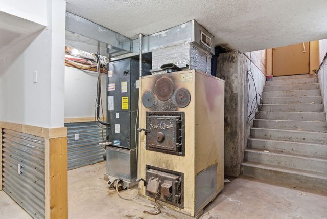 44 High Country Drive, Marshfield, MO 65706