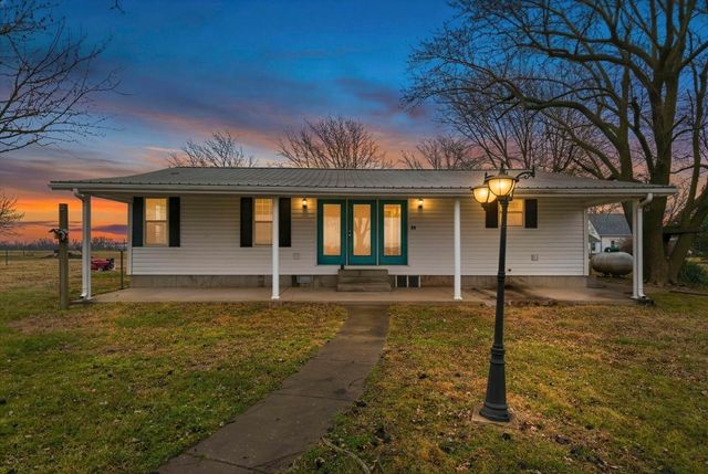 44 High Country Drive, Marshfield, MO 65706