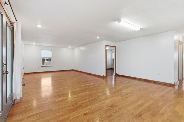 44 High Country Drive, Marshfield, MO 65706