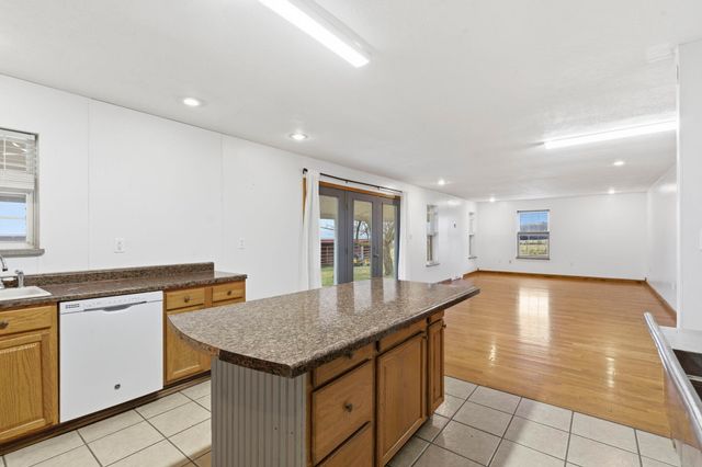 44 High Country Drive, Marshfield, MO 65706