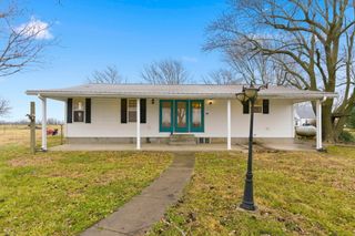 44 High Country Drive, Marshfield, MO 65706