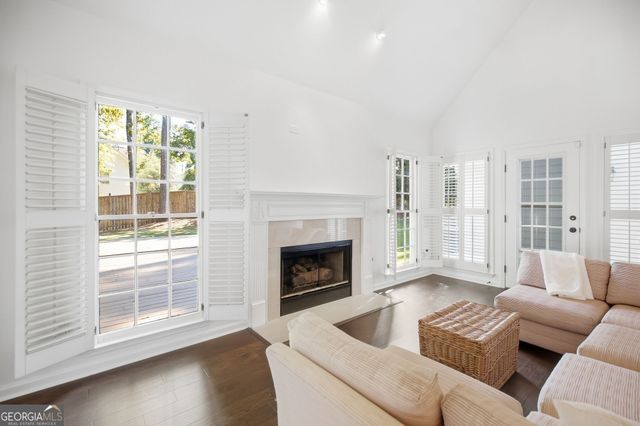 5300 Johns View Street, Johns Creek, GA 30005