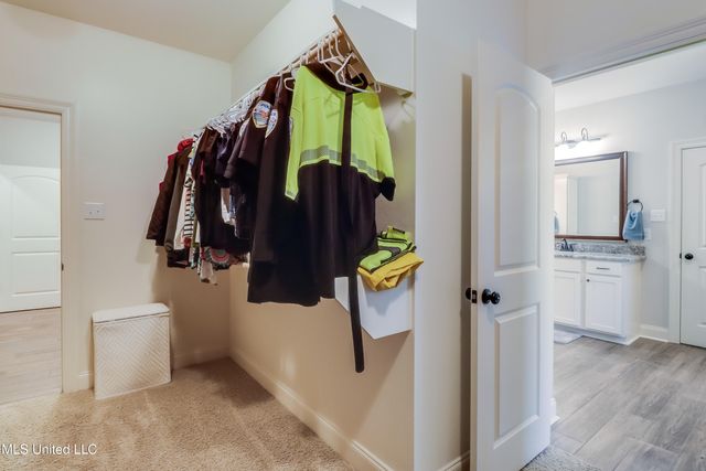 7591 Crescent Way Drive, Pass Christian, MS 39571