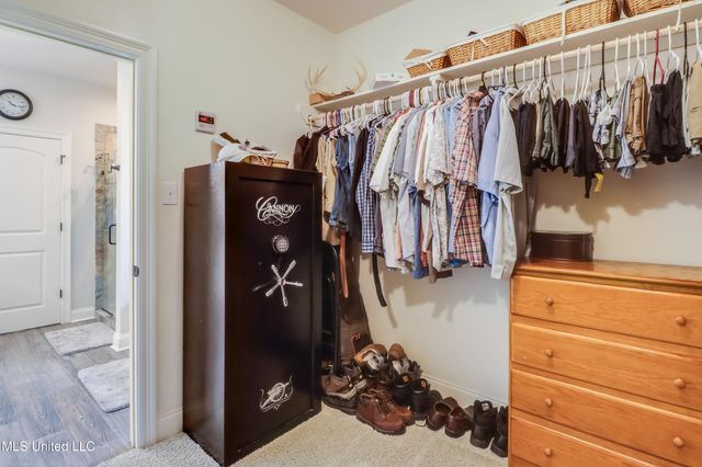 7591 Crescent Way Drive, Pass Christian, MS 39571