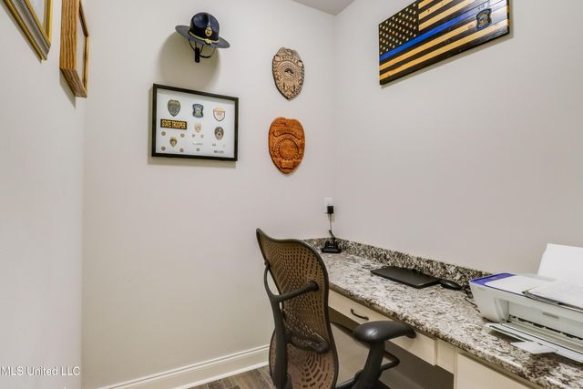 7591 Crescent Way Drive, Pass Christian, MS 39571