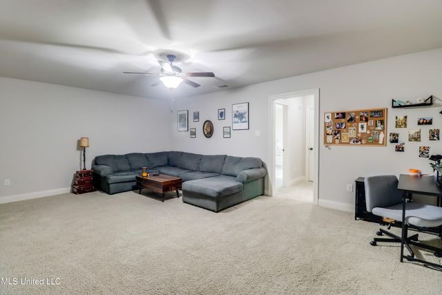 7591 Crescent Way Drive, Pass Christian, MS 39571