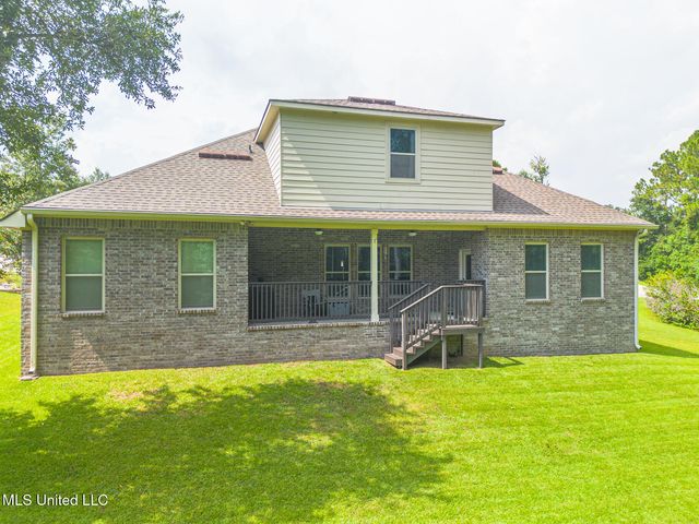 7591 Crescent Way Drive, Pass Christian, MS 39571