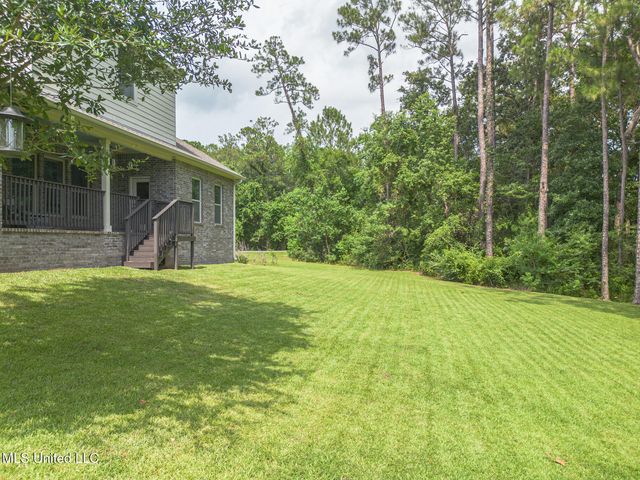 7591 Crescent Way Drive, Pass Christian, MS 39571