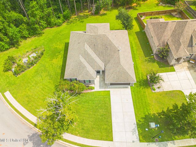 7591 Crescent Way Drive, Pass Christian, MS 39571