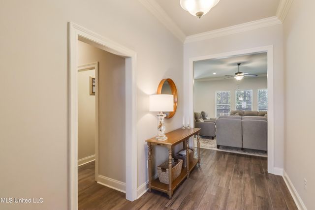 7591 Crescent Way Drive, Pass Christian, MS 39571