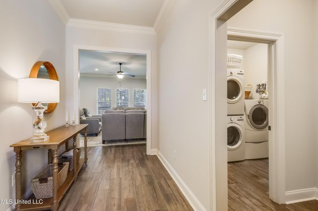 7591 Crescent Way Drive, Pass Christian, MS 39571