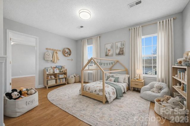 1968 8th Street Lane SE, Hickory, NC 28602