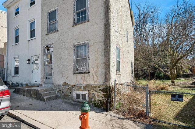 377 PARKER AVE, Philadelphia, PA 19128