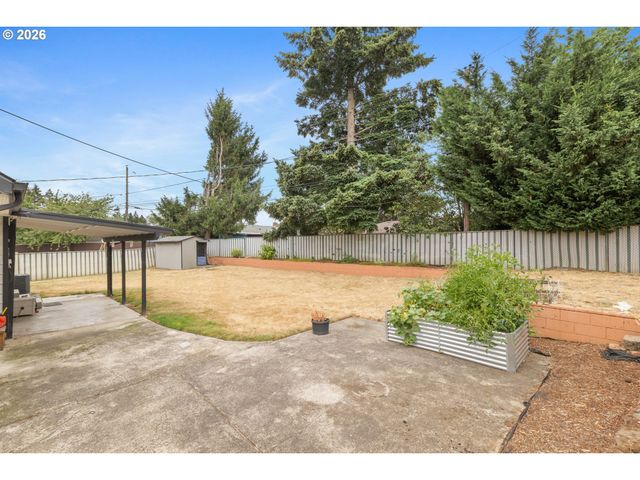 807 Se 169TH Dr, Portland, OR 97233