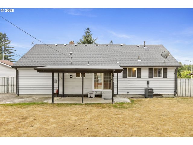 807 Se 169TH Dr, Portland, OR 97233