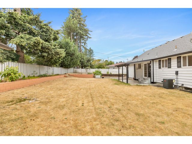 807 Se 169TH Dr, Portland, OR 97233