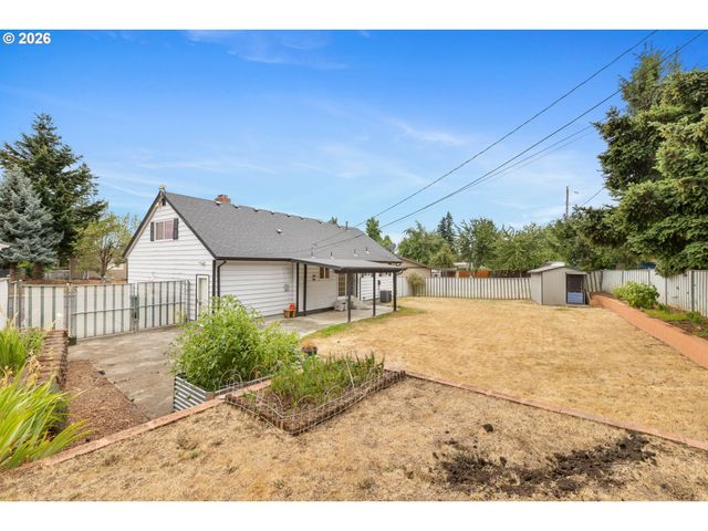 807 Se 169TH Dr, Portland, OR 97233