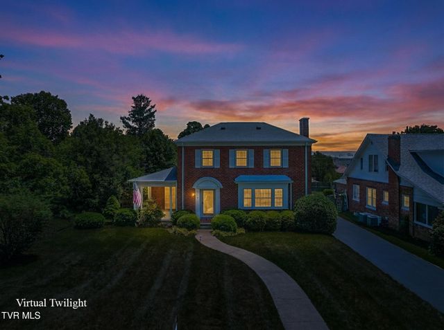 612 Lawrence Avenue, Bristol, VA 24201