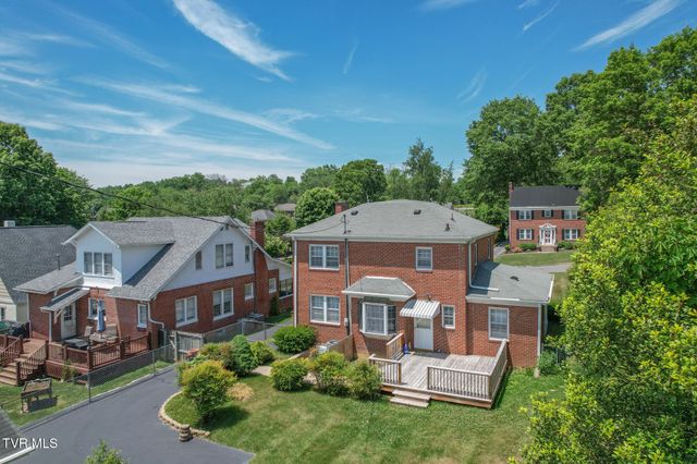 612 Lawrence Avenue, Bristol, VA 24201