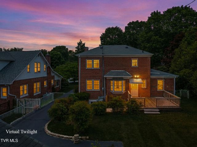 612 Lawrence Avenue, Bristol, VA 24201