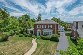 612 Lawrence Avenue, Bristol, VA 24201