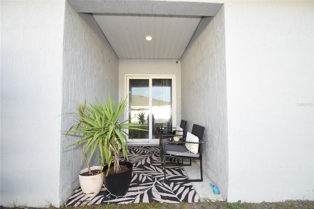 5 RAINSTONE LANE, Palm Coast, FL 32164