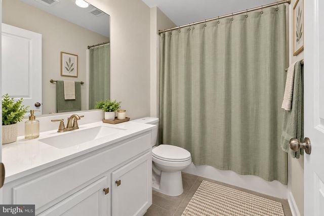 70 ROME WAY, Mount Laurel, NJ 08054