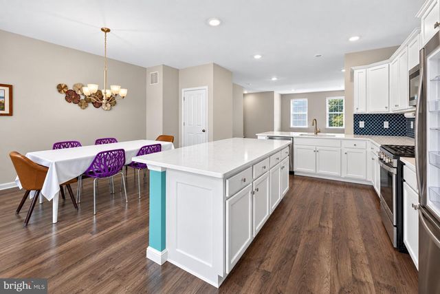 70 ROME WAY, Mount Laurel, NJ 08054