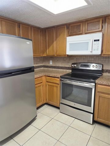 6701 121ST AVENUE A, Largo, FL 33773