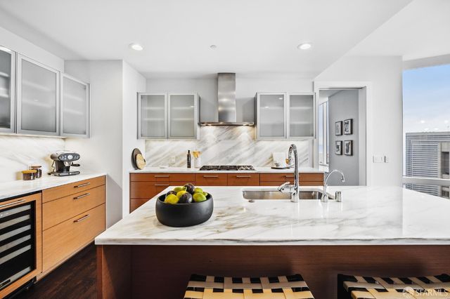 301 Mission Street 49B, San Francisco, CA 94105