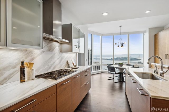 301 Mission Street 49B, San Francisco, CA 94105