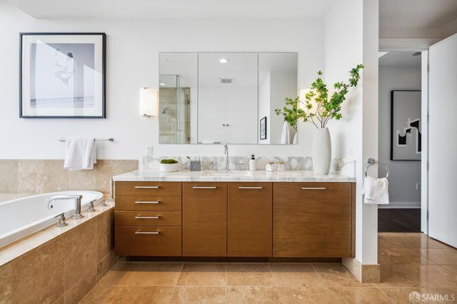 301 Mission Street 49B, San Francisco, CA 94105